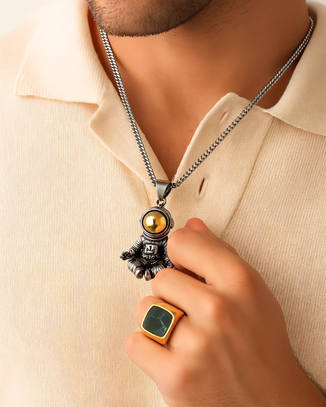 Collar Astronauta