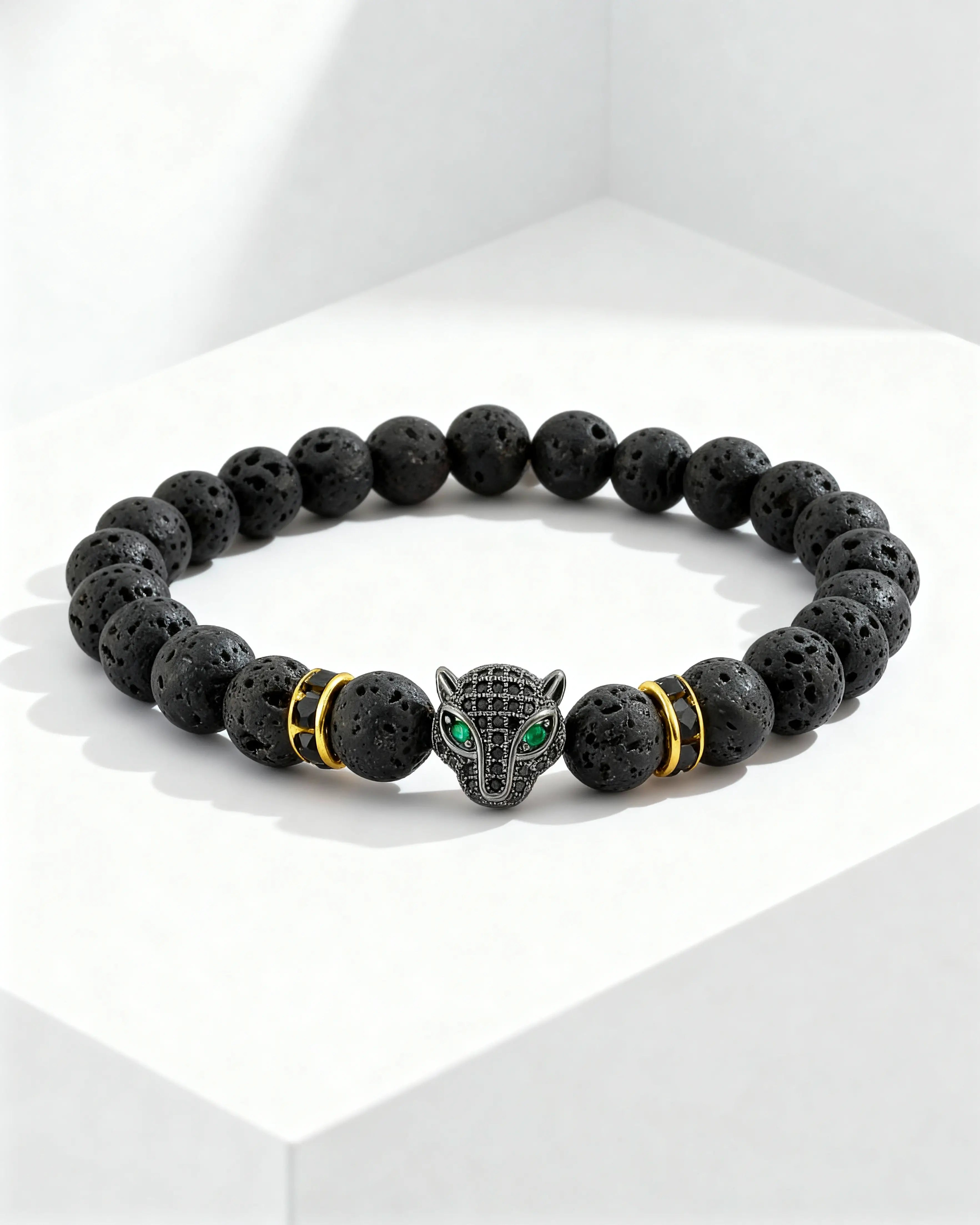 Black Alpha – No sigas la manada. Lidérala.