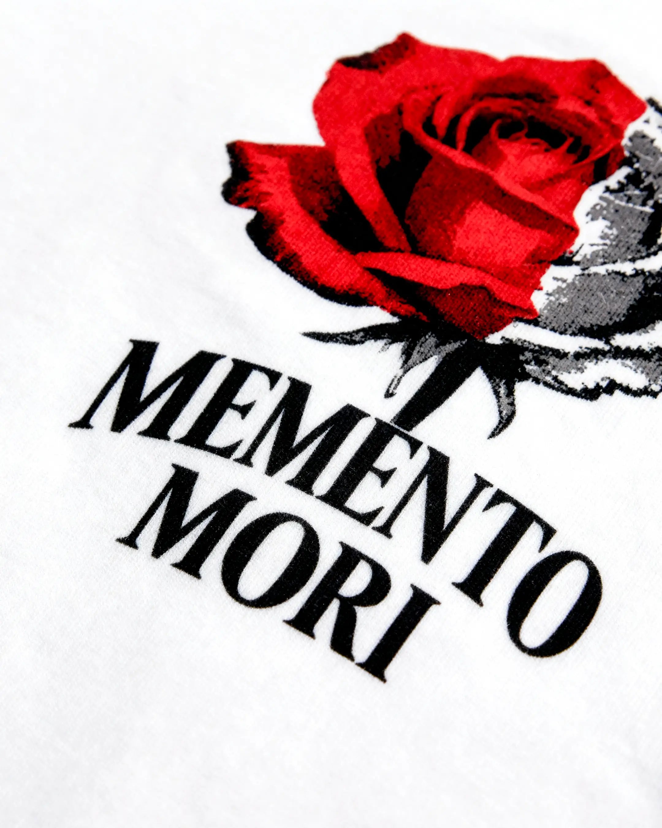 Playera Memento Mori – Calavera Glitch
