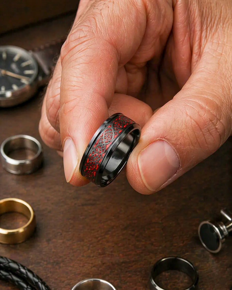 Anillo Dragón Celta – Carbón y Escarlata