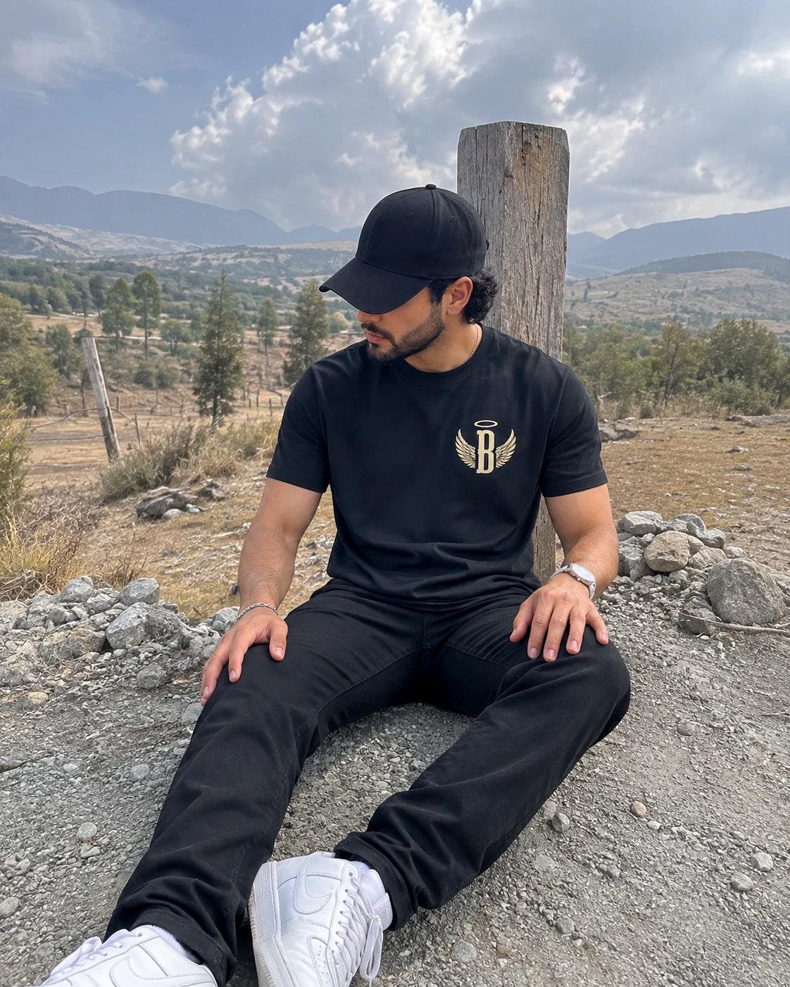Playera Bendecido – Me Cuidan Desde Arriba
