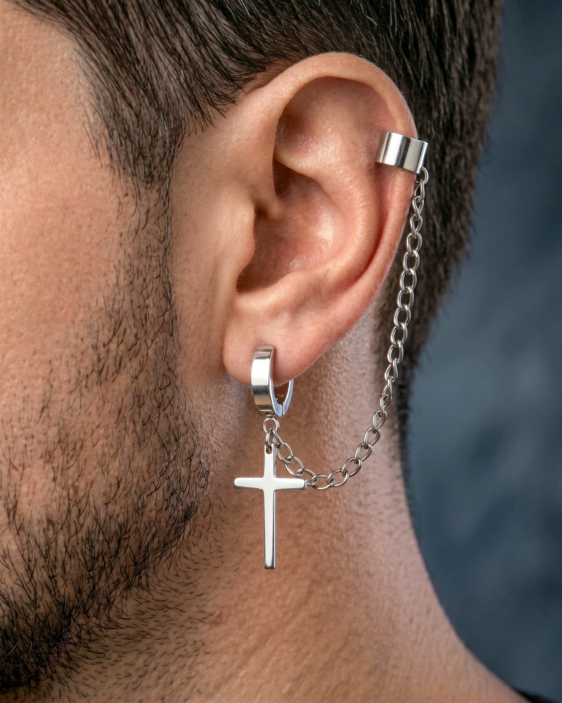 Arete Doble Cruz con Cadena