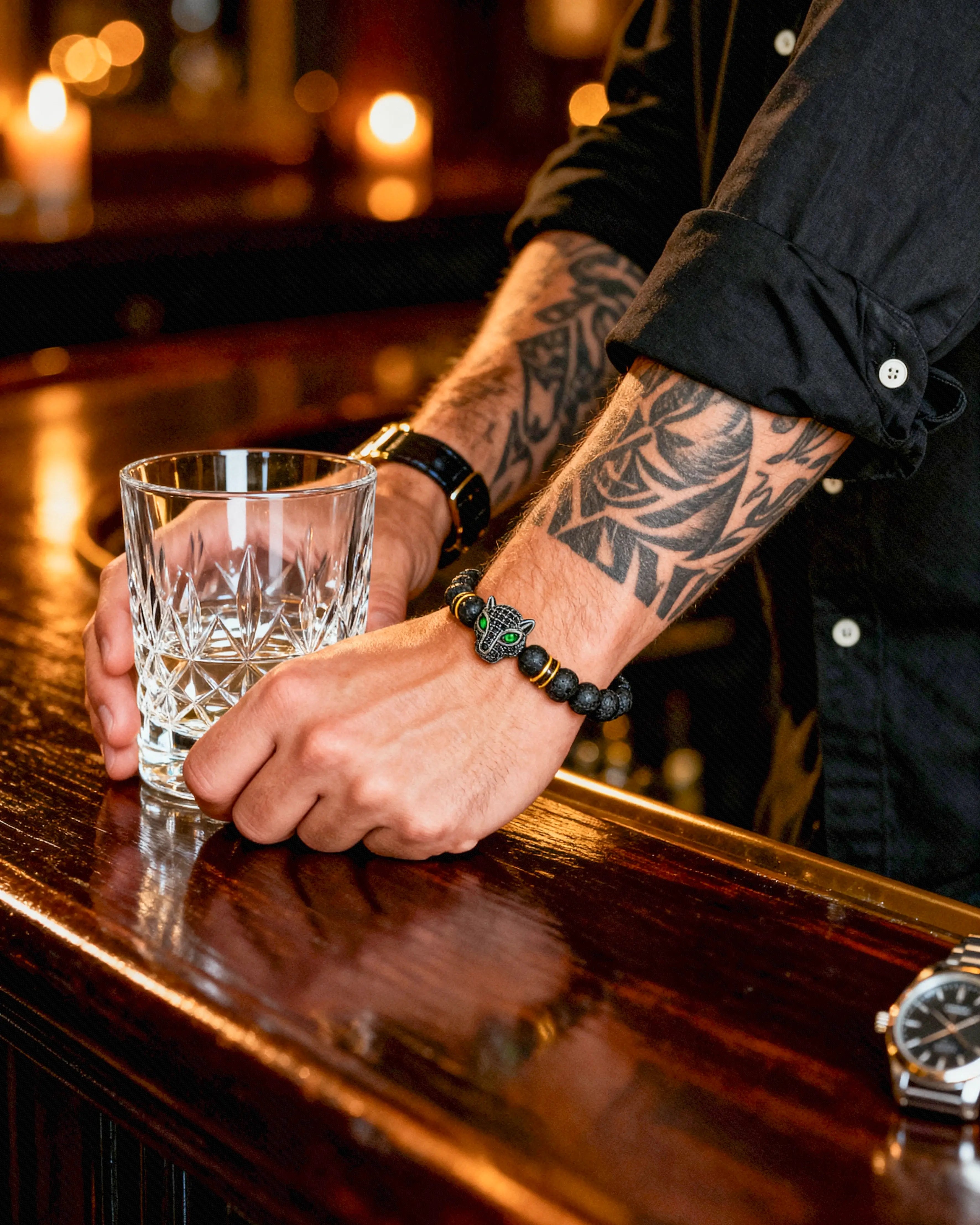 Black Alpha – No sigas la manada. Lidérala.