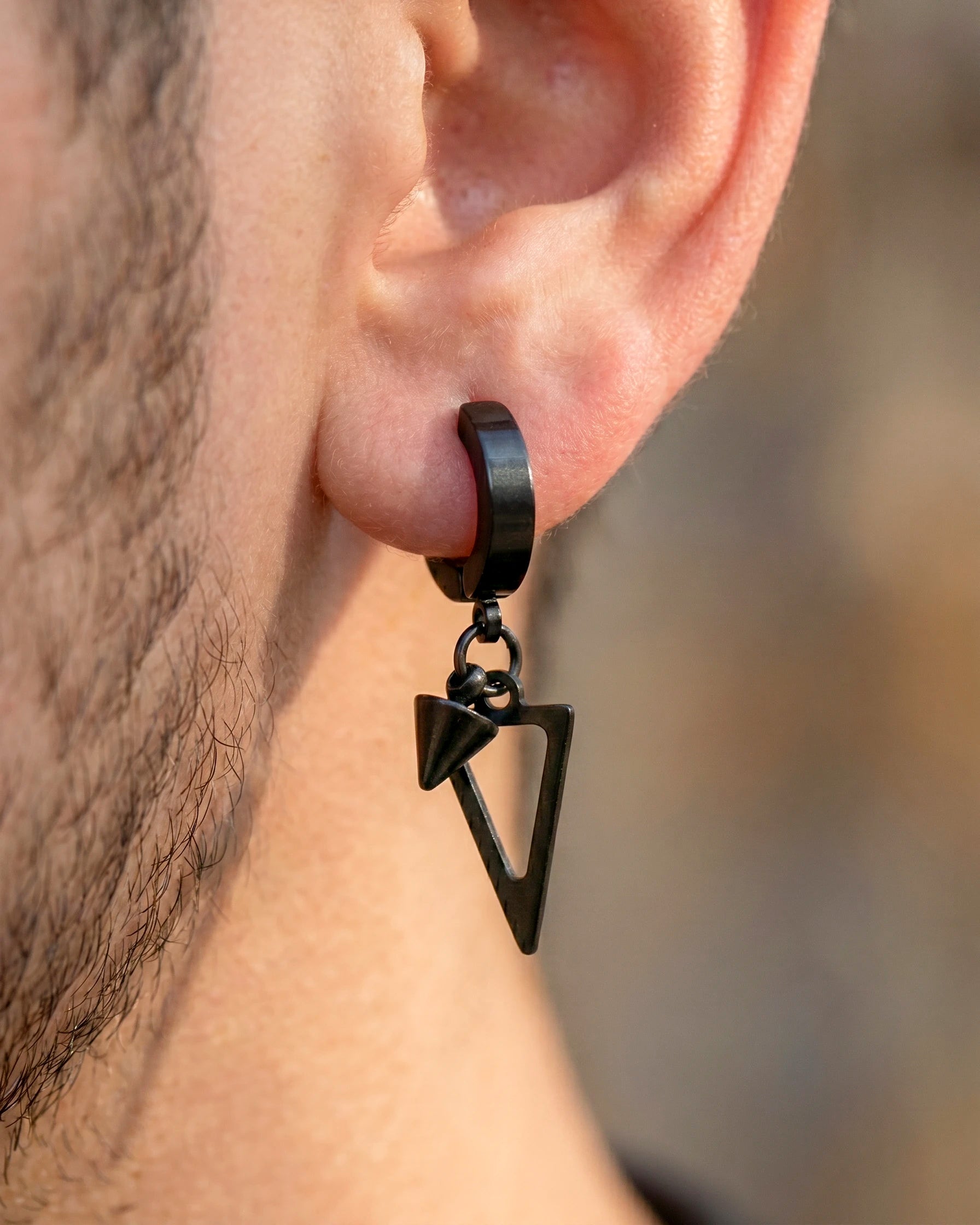 Arete Triángulo Sin Perforación