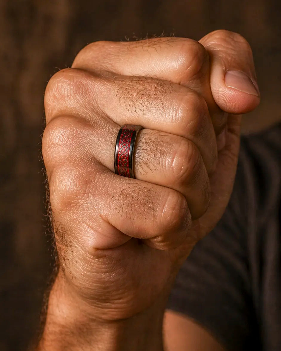 Anillo Dragón Celta – Carbón y Escarlata