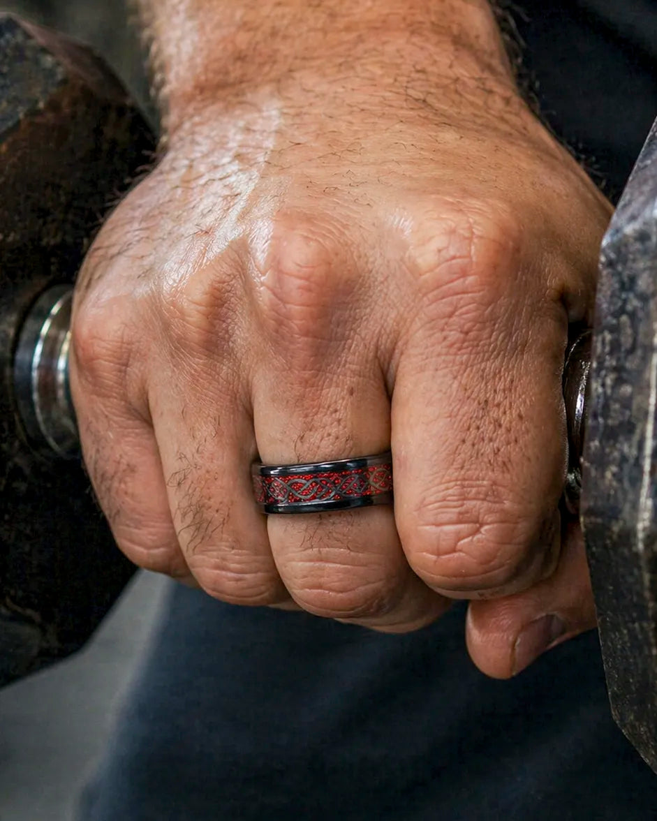 Anillo Dragón Celta – Carbón y Escarlata