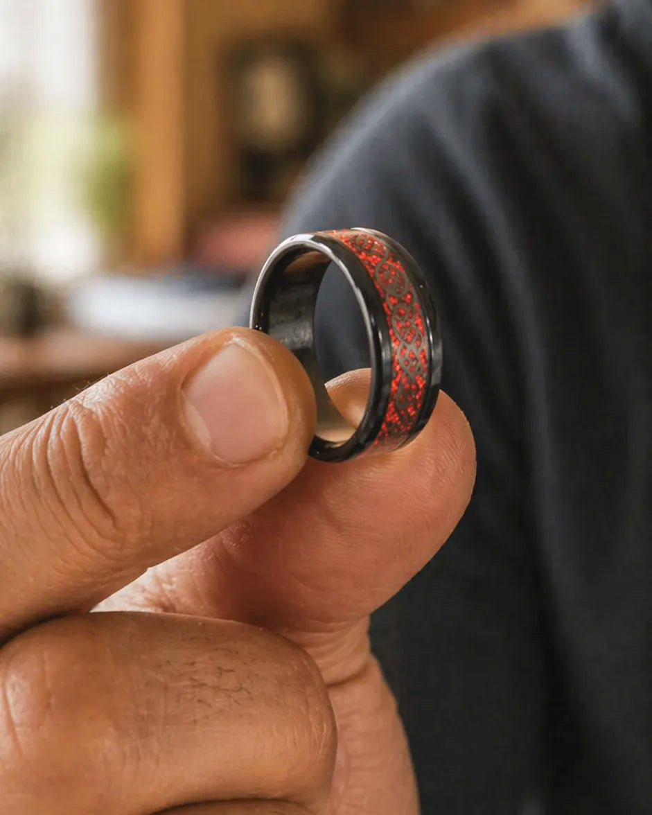Anillo Dragón Celta – Carbón y Escarlata