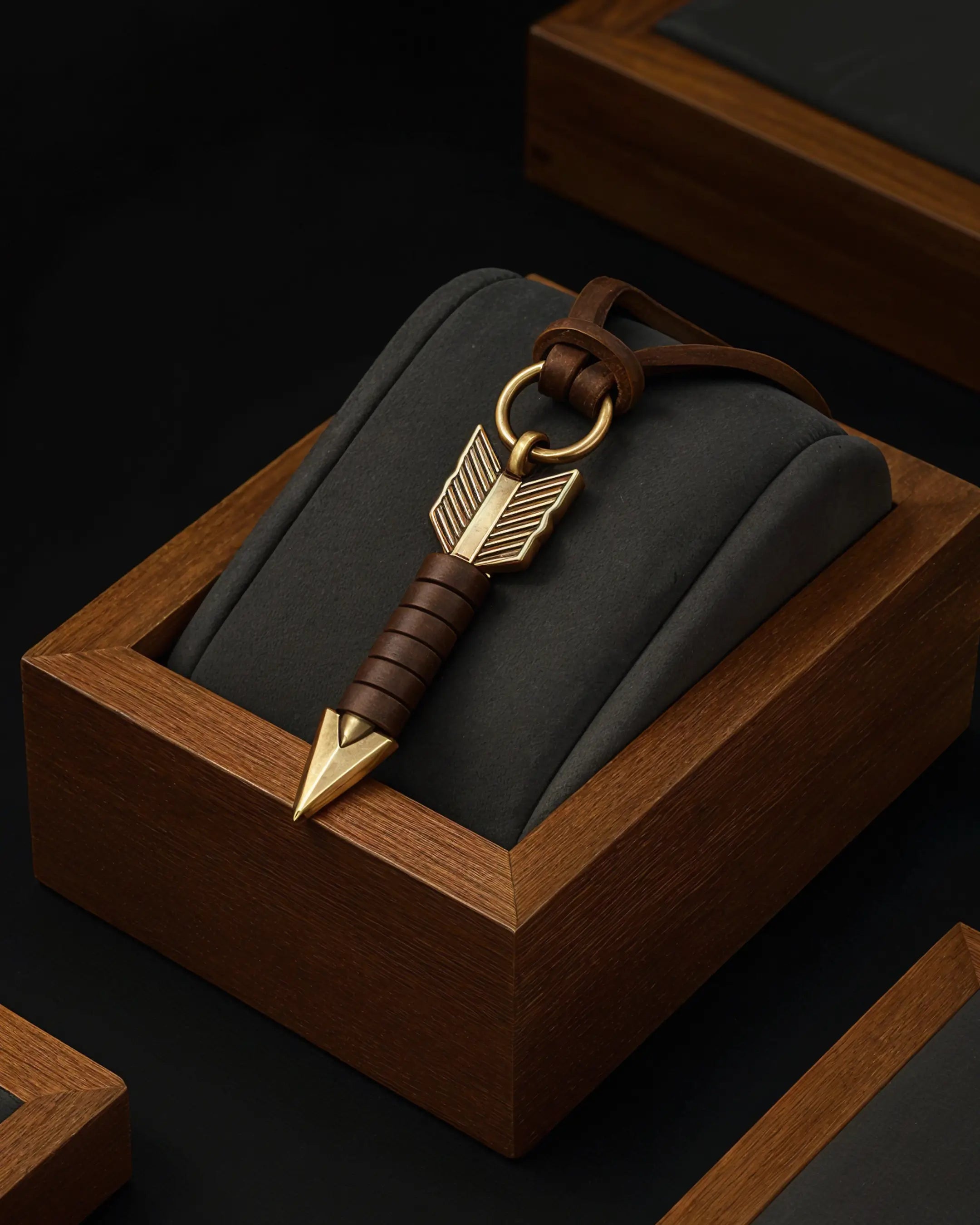 Collar Arrow
