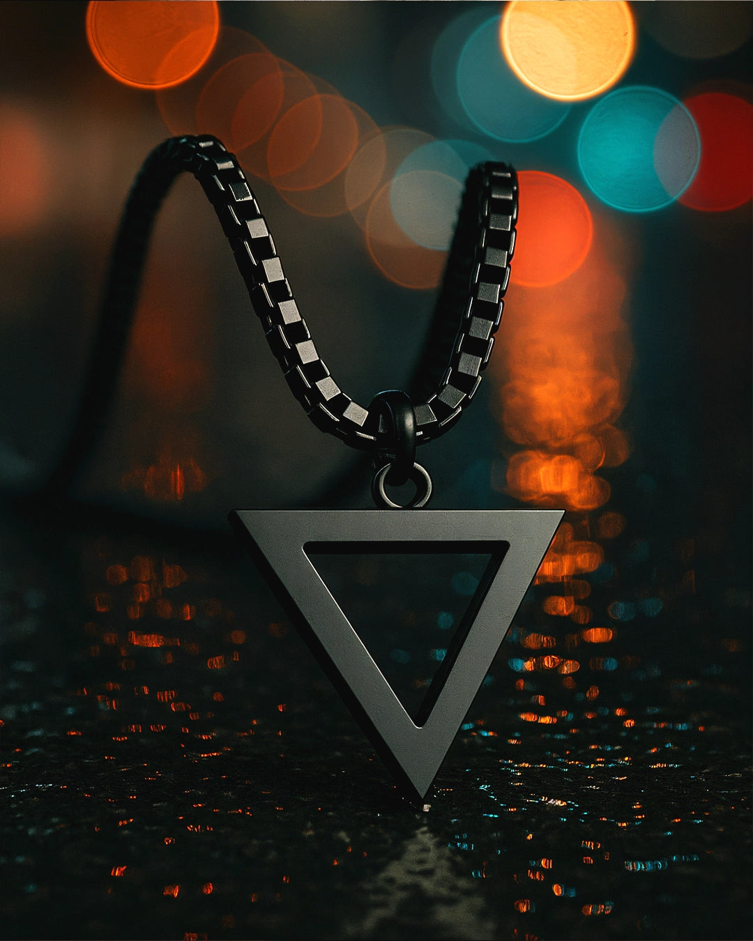 Collar Delta Δ