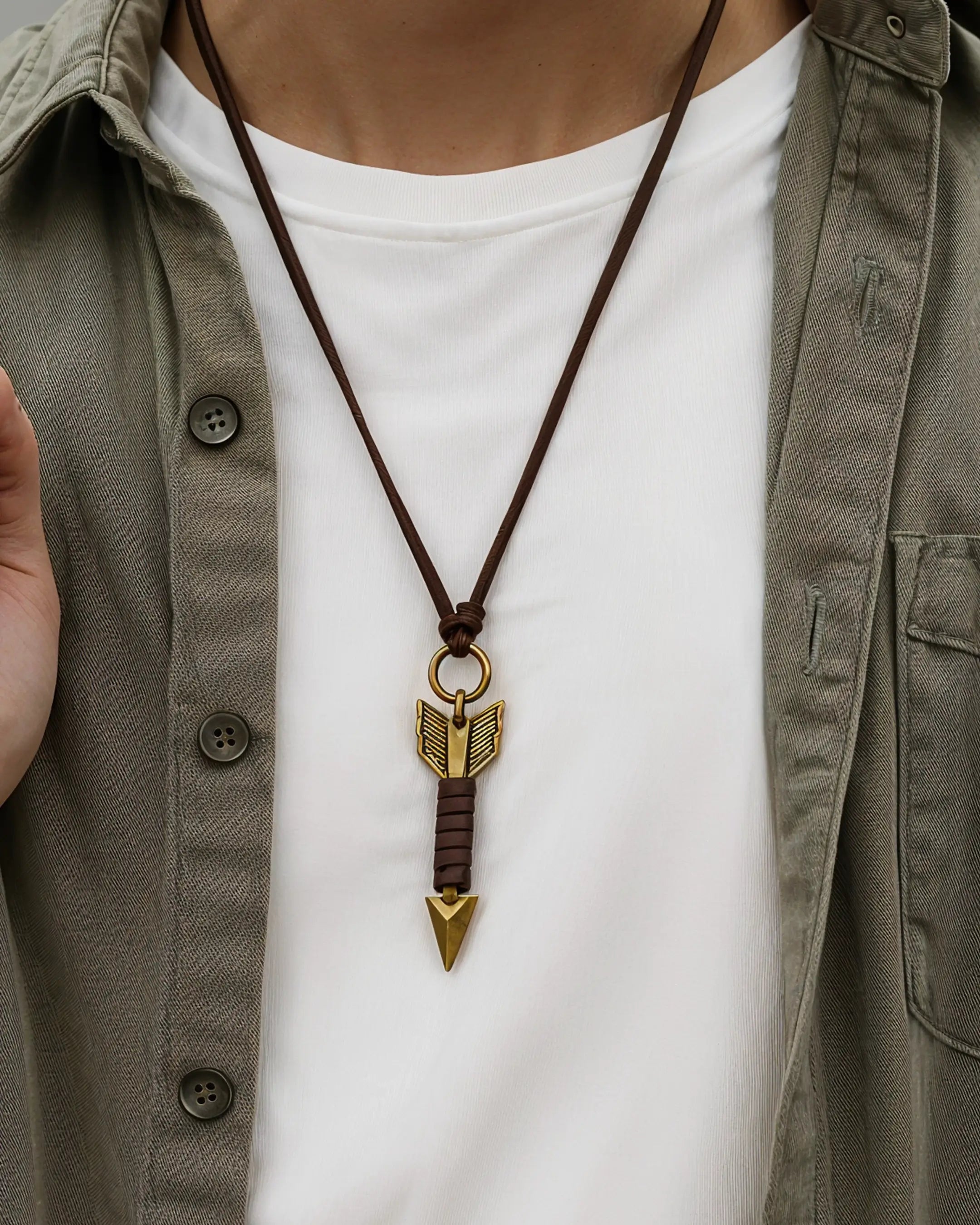 Collar Arrow