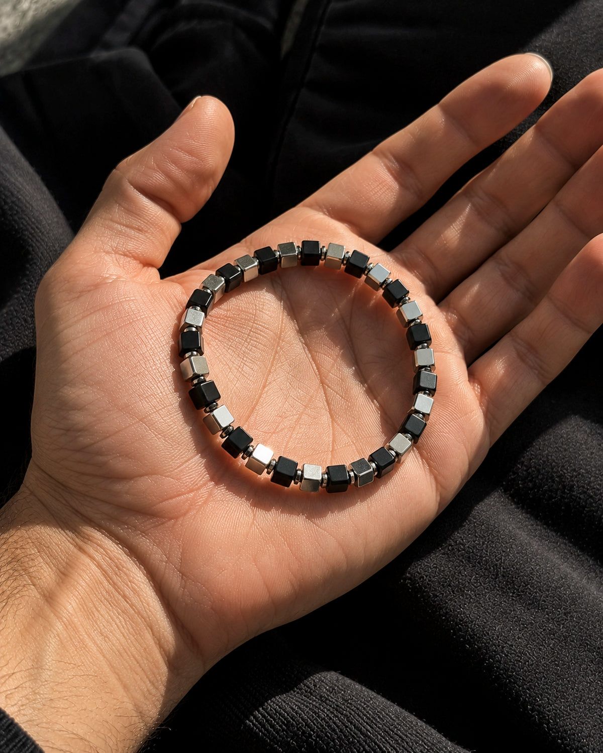 Pulsera Cubos – Negro y Plateado