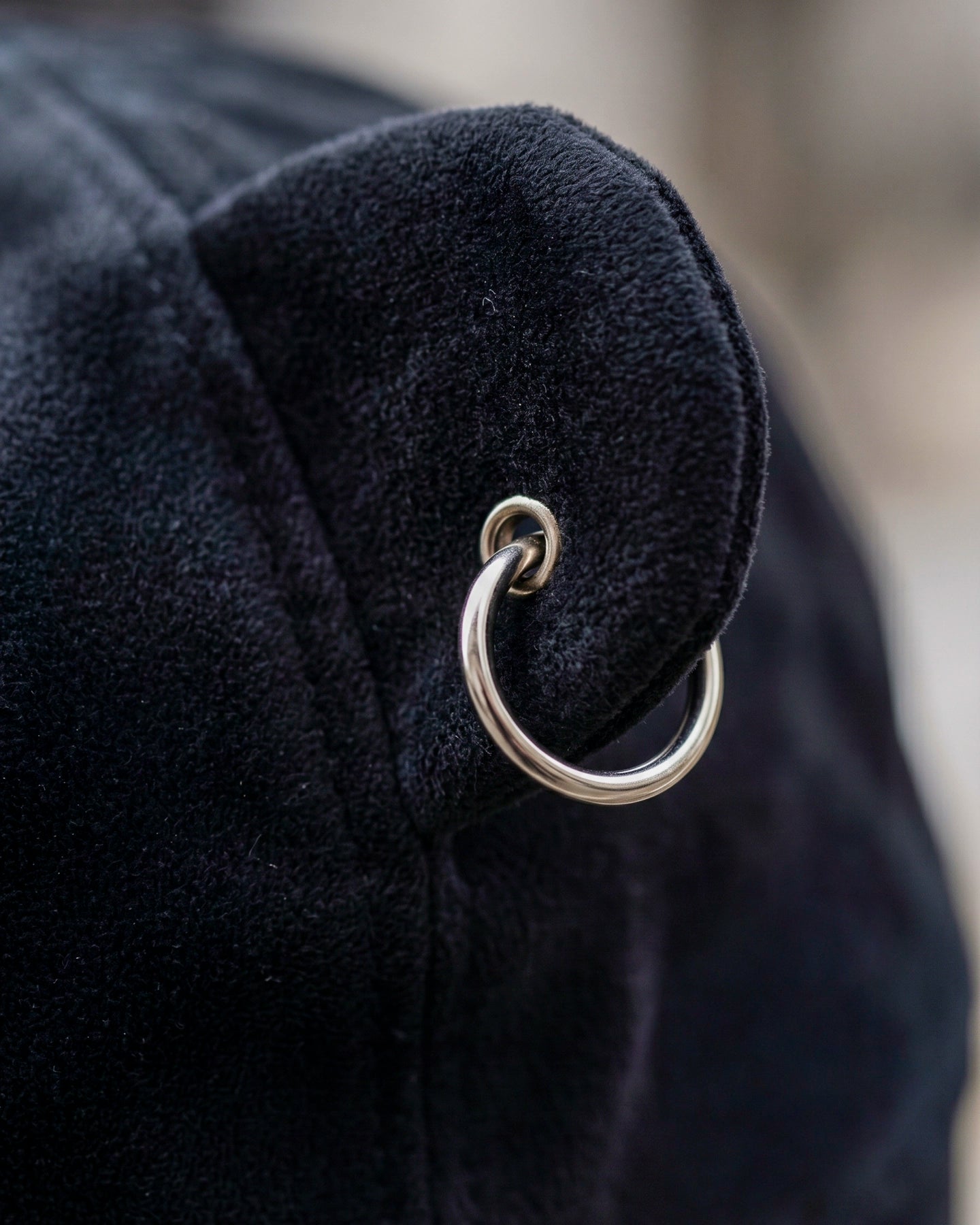 Bear Mode – Gorro con Orejas y Aro Lateral