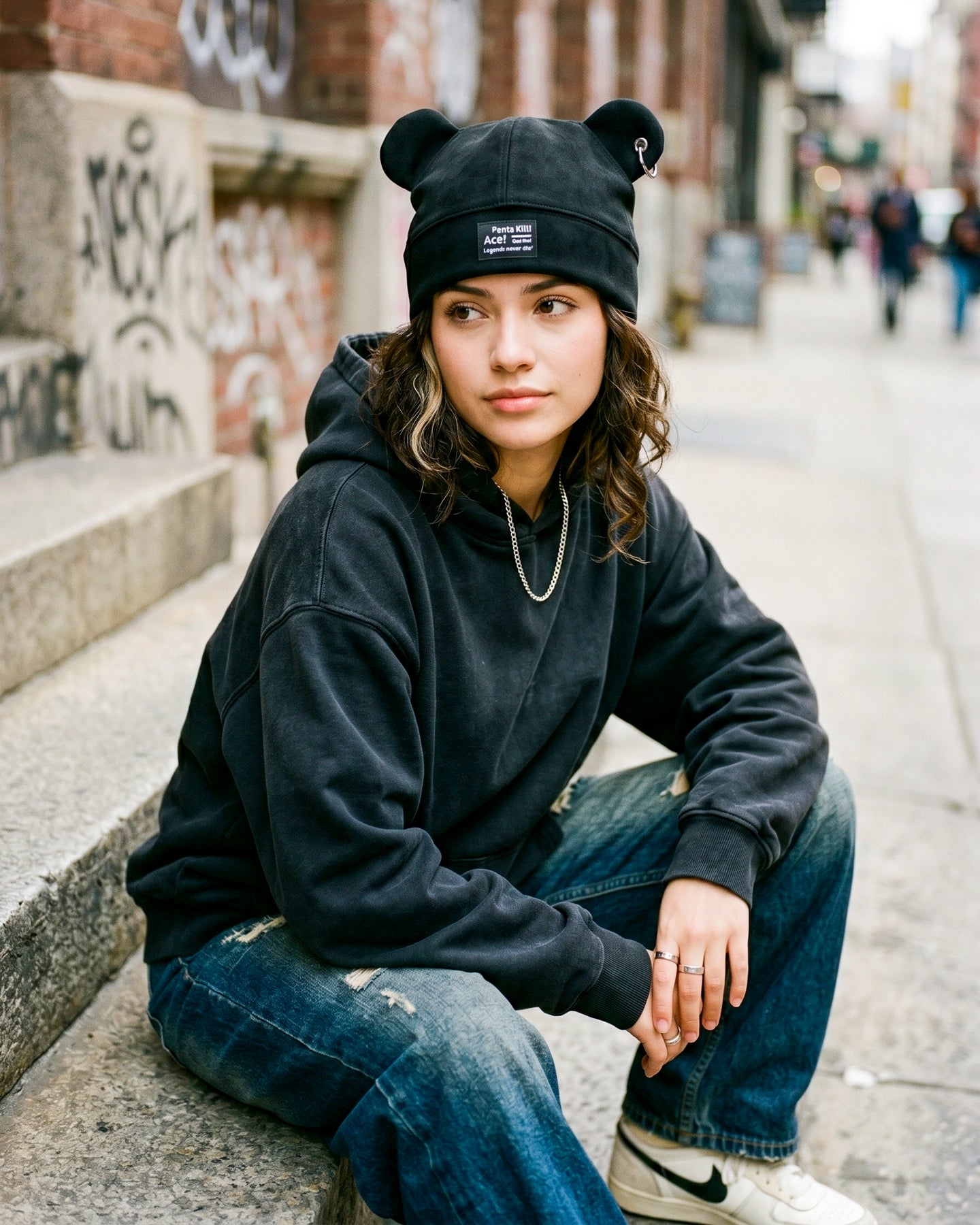 Bear Mode – Gorro con Orejas y Aro Lateral
