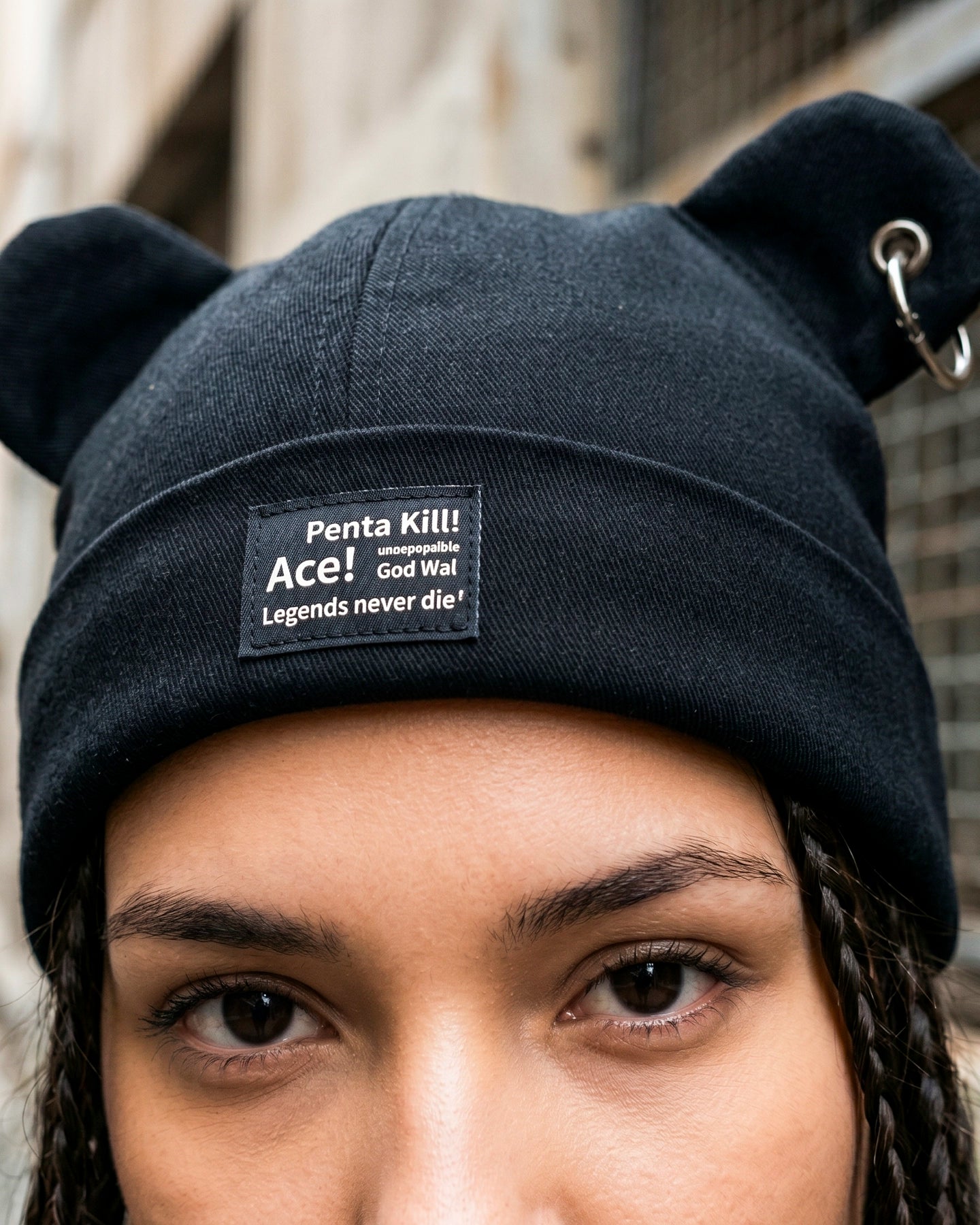 Bear Mode – Gorro con Orejas y Aro Lateral