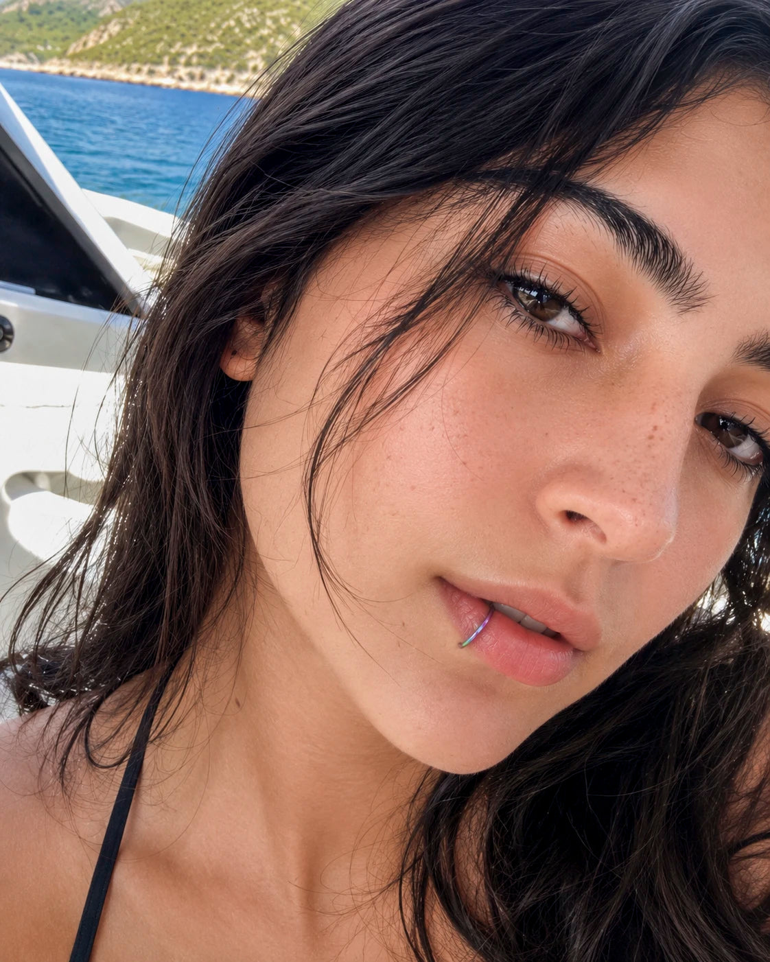 Piercing de Labio Sin Perforación